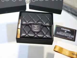 シャネルの定番マトラッセ財布 羊革実用性が高いのCHANEL MATELASSE二つ折り財布銀色の金具