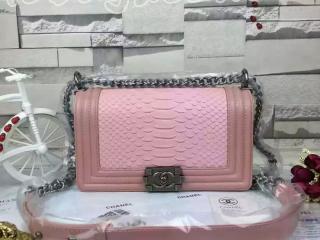 BOY CHANEL 67086-2 2016新作 ショルダー・ポシェット コピー トップハンドルボーイパイソン 桜色