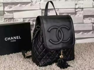 シャネルバッグスーパーコピー CH8210-2 CHANEL Backpack リュック マトラッセ ココマーク リュックサック 黒色 金具