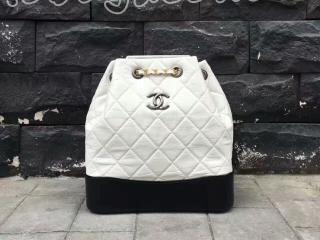 A94485 Y61477 C0200 シャネル ガブリエル ドゥ バックパック Chanel GABRIELLE エイジド カーフスキン & カーフスキン ホワイト & ブラック