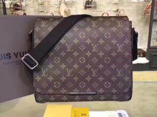 M40934 ルイヴィトン モノグラム バッグ スーパーコピー LOUIS VUITTON ディストリクト PM メンズ ショルダーバッグ シルバー金具