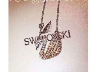 スワロフスキー ネックレス   優雅なハクチョウ  swarovski01