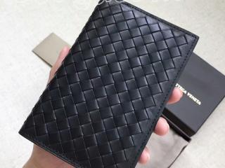 123180 V4651 1000 送料無料 新品 ボッテガヴェネタ(ボッテガ・ヴェネタ)財布 BOTTEGA VENETA 二つ折り財布 メンズ 札ばさみ マネークリップ カード(ICカード)収納可能