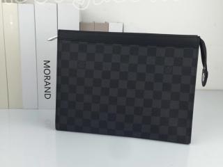 N41696 ヴィトン ダミエ･グラフィット バッグ スーパーコピー 「LOUIS VUITTON」 ポシェット・ヴォワヤージュ MM ルイヴィトン メンズ クラッチ＆セカンドバッグ