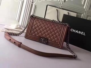 ボーイ シャネル バッグ スーパーコピー BOY CHANEL キャビア ハンドバッグ ホワイト チェーンショルダーバッグ 2WAY シルバー金具 A67086 CH0550 252