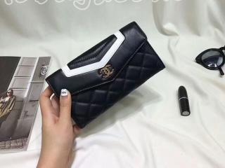 CHANELマトラッセ二つ折り財布 CHANELの大定番マトラッセ財布