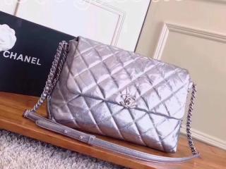 A91976 Y82668 45002 シャネル レディース バッグ スーパーコピー CHANEL ハンドバッグ メタリック クランプル カーフスキン 2色 シルバー&シルバー金具