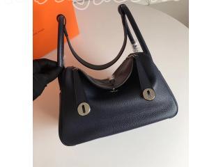 Lindyリンディ HERMES × ハンドバッグ　エルメス リンディ バッグ スーパーコピー シルバー金具 牛革（レイシ皮模様）と小牛革の裏