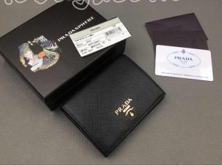 1MV204 プラダ PRADA 二折財布 【新作】プラダ PRADA 折りたたみ財布 SAFFIANO METAL  レディースファッション 財布・小物 折りたたみ財布