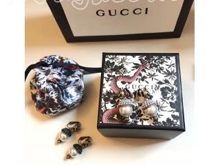 グッチ アクセサリー  レジンパール付き キャット イヤリング 434724 I12RO 8062 GUCCIピアス