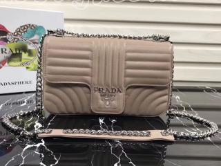 1BD108_2D91_F0236_V_COI プラダ ダイアグラム バッグ コピー PRADA Diagramme レディース チェーンショルダーバッグ 4色選択可 ピンク