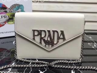 1BD097 CLOASKF0009 プラダ マクロ バッグ スーパーコピー PRADA Macro ロゴレザークロスボディバッグ レディース チェーンショルダーバッグ 5色選択可 ホワイト