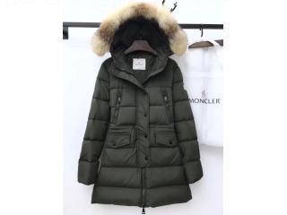 送料込&正規品スーパーコピー品【MONCLER】大人気♡ライトダウン♪　90％ダウン、10％フェザー