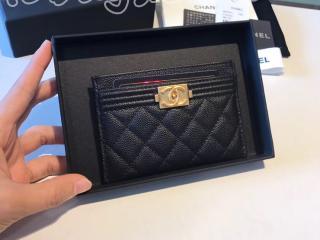 A84431 Y33262 94305 ボーイ シャネル カードケース スーパーコピー BOY CHANEL グレインド ゴートスキン ゴールド金具 6色可選択 ブラック