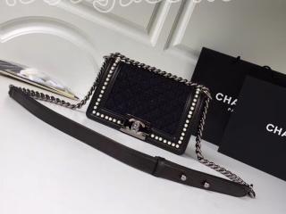 A67085 Y83836 C7127 ボーイ シャネル バッグ スーパーコピー BOY CHANEL スモール ハンドバッグ ツイード、カーフスキン & コスチューム パール レディース チェーンショルダーバッグ ブラック & ネイビーブ