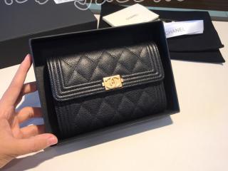 A84302 ch322 ボーイ シャネル 財布 スーパーコピー BOY CHANEL スモール フラップ ウォレット グレインド ゴートスキン レディース 三つ折り財布 ゴールド金具 8色可選択