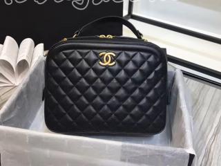 A57906 Y83940 94305 シャネル バッグ スーパーコピー CHANEL ヴァニティー ケース カーフスキン レディース ショルダーバッグ 3色可選択 ブラック