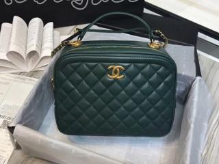 A57906 Y83940 シャネル バッグ スーパーコピー CHANEL ヴァニティー ケース カーフスキン レディース ショルダーバッグ 3色可選択 グリーン