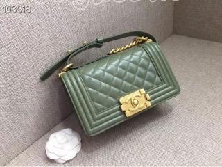 A67085 Y09939 CH631 ボーイ シャネル バッグ コピー BOY CHANEL 18/19年秋冬 スモール ハンドバッグ カーフスキン レディース ショルダーバッグ 3色可選択