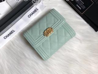 A80734 Y83622 305 ボーイ シャネル 財布 コピー BOY CHANEL スモール フラップ ウォレット グレインド ゴートスキン レディース 三つ折り財布 ゴールド金具 7色可選択