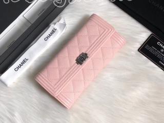 A80286 CH323 ボーイ シャネル 長財布 スーパーコピー BOY CHANEL グレインド ゴートスキン フラップ ウォレット レディース 二つ折り財布 ゴールド/シルバー金具 3色可選択