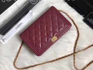 A80287 Y07659 CH451 ボーイ シャネル 財布 コピー BOY CHANEL チェーンウォレット ラムスキン レディース 二つ折り財布 ゴールド/シルバー金具 2色可選択