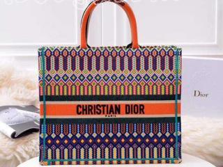 M1286ZTZF_M912 ディオール バッグ コピー DIOR 刺繍入りキャンバス “DIOR BOOK TOTE” レディース トートバッグ