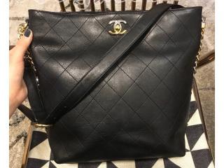 AS0414 B00137 94305 シャネル バッグ スーパーコピー CHANEL カーフスキン ホーボー バッグ レディース ショルダーバッグ ブラック