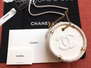 AS0075 Y84101 10601 シャネル バッグ コピー CHANEL クランプル カーフスキン & コットン スモール ラウンド バッグ レディース ショルダーバッグ 2色可選択  ホワイト