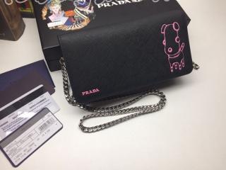 1DH044_2CEV_F014A プラダ バッグ スーパーコピー PRADA プラダマリア 「サフィアーノ」 レザー レディース ミニショルダーバッグ ブラック/ピンク