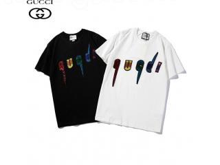 グッチメンズファッション トップス Tシャツ・カットソー　GUCCI　ブレード プリント Tシャツ