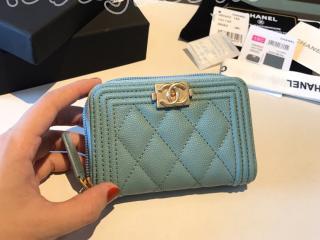 A81467 Y83621 P0153 ボーイ シャネル 財布 コピー BOY CHANEL ジップ カードケース グレインド カーフスキン レディース ラウンドファスナー財布 9色可選択