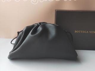 BV38221 ボッテガ・ヴェネタ バッグ スーパーコピー BOTTEGA VENETA POUCH バターカーフ ザ・ポーチ レディース クラッチバッグ 5色可選択