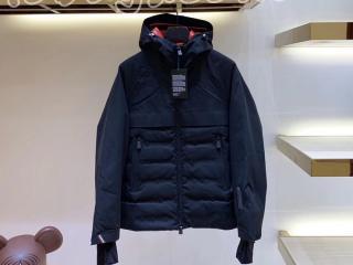 mon1906 モンクレール コピー MONCLER  19秋冬新作 メンズ アウター・ジャケット ダウンジャケット ブラック/レッド