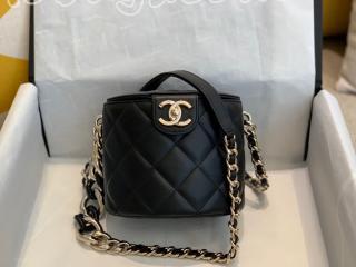 AS1355 B01914 CH743 シャネル バッグ スーパーコピー CHANEL ヴァニティー ケース ラムスキン & レジン レディース ショルダーバッグ 4色可選択