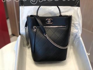 AS0577 B00377 94305 シャネル バッグ コピー CHANEL 19SS バケット バッグ レディース ショルダーバッグ 4色可選択 ブラック