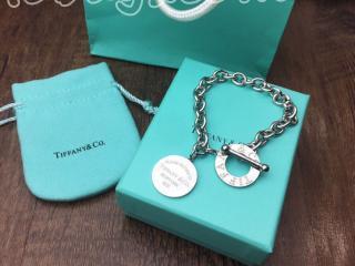 ティファニー ブレスレット　Tiffany & Co x アクセサリー　シルバー