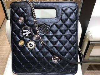 AS1431 B02436 94305 シャネル バッグ スーパーコピー CHANEL スモール ショッピング バッグ エイジド カーフスキン & チャーム レディース ショルダーバッグ