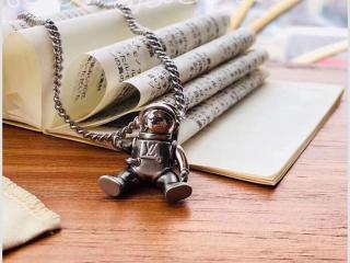 ルイヴィトン ネックレス spaceman necklace　2020年新作