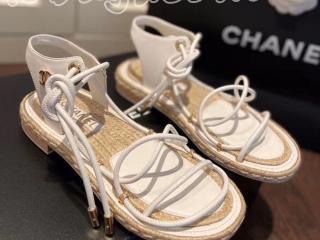 CHANEL ビーチスリッパ シャネル サンダル レディースシューズ 225-245を選択可　白い色