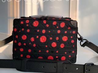 M21677 ルイヴィトン モノグラム・アンプラント バッグ コピー 「LOUIS VUITTON」 23新作 LV × YK ハンドル・ソフトトランク メンズ ショルダーバッグ