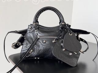 Cagole-4 バレンシアガ バッグ スーパーコピー BALENCIAGA Neo Cagole Xsハンドバッグ アリーナラムスキン アンティーク調シルバー金具