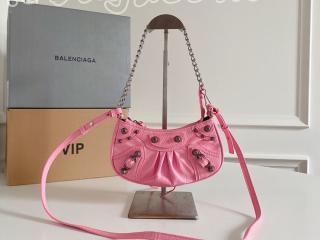 ﻿695814-4 バレンシアガ バッグ スーパーコピー 新作 BALENCIAGA Le Cagole Mini Bag チェーン付き アリーナラムスキン アンティーク調シルバー金具 ショルダーバッグ