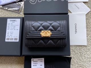 A80603-1 ボーイシャネル 財布 スーパーコピー BOY CHANEL フラップ カード ホルダー ラムスキン レディース 二つ折り財布