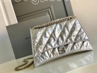 716393-4 バレンシアガ バッグ スーパーコピー BALENCIAGA 新作 シルバー の ウィメンズ CRUSH ミディアム チェーンバッグ キルト仕上げ ショルダーバッグ